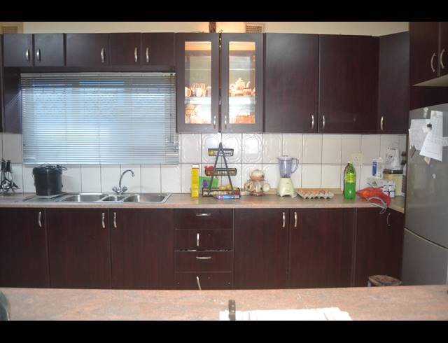 3 BEDROOM HOUSE FOR SALE IN PARK RYNIE